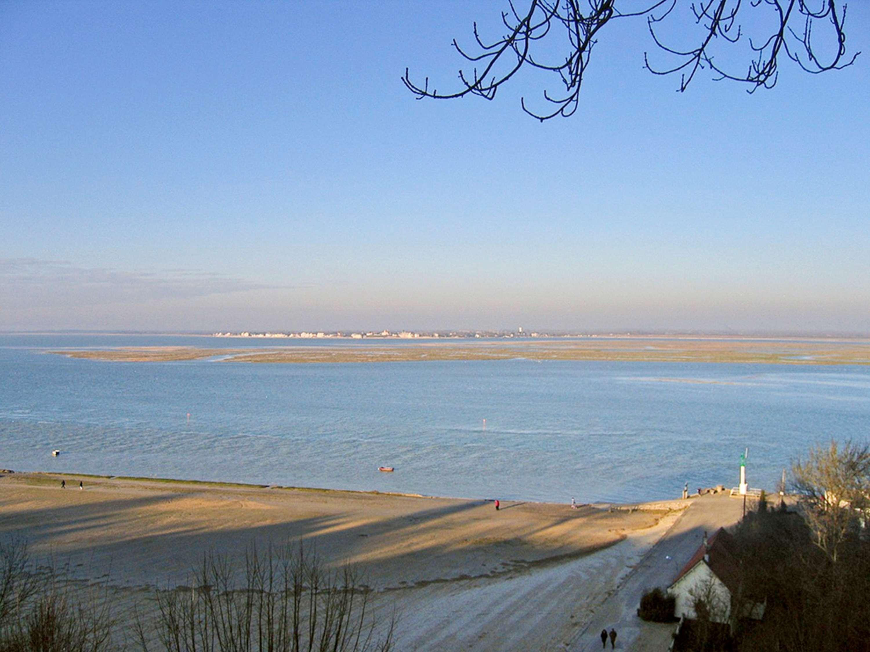 Mercure Abbeville Centre - Porte De La Baie De Somme מראה חיצוני תמונה