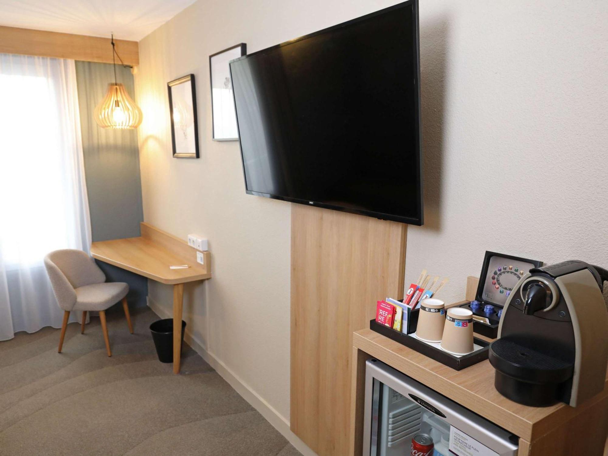 Mercure Abbeville Centre - Porte De La Baie De Somme מראה חיצוני תמונה