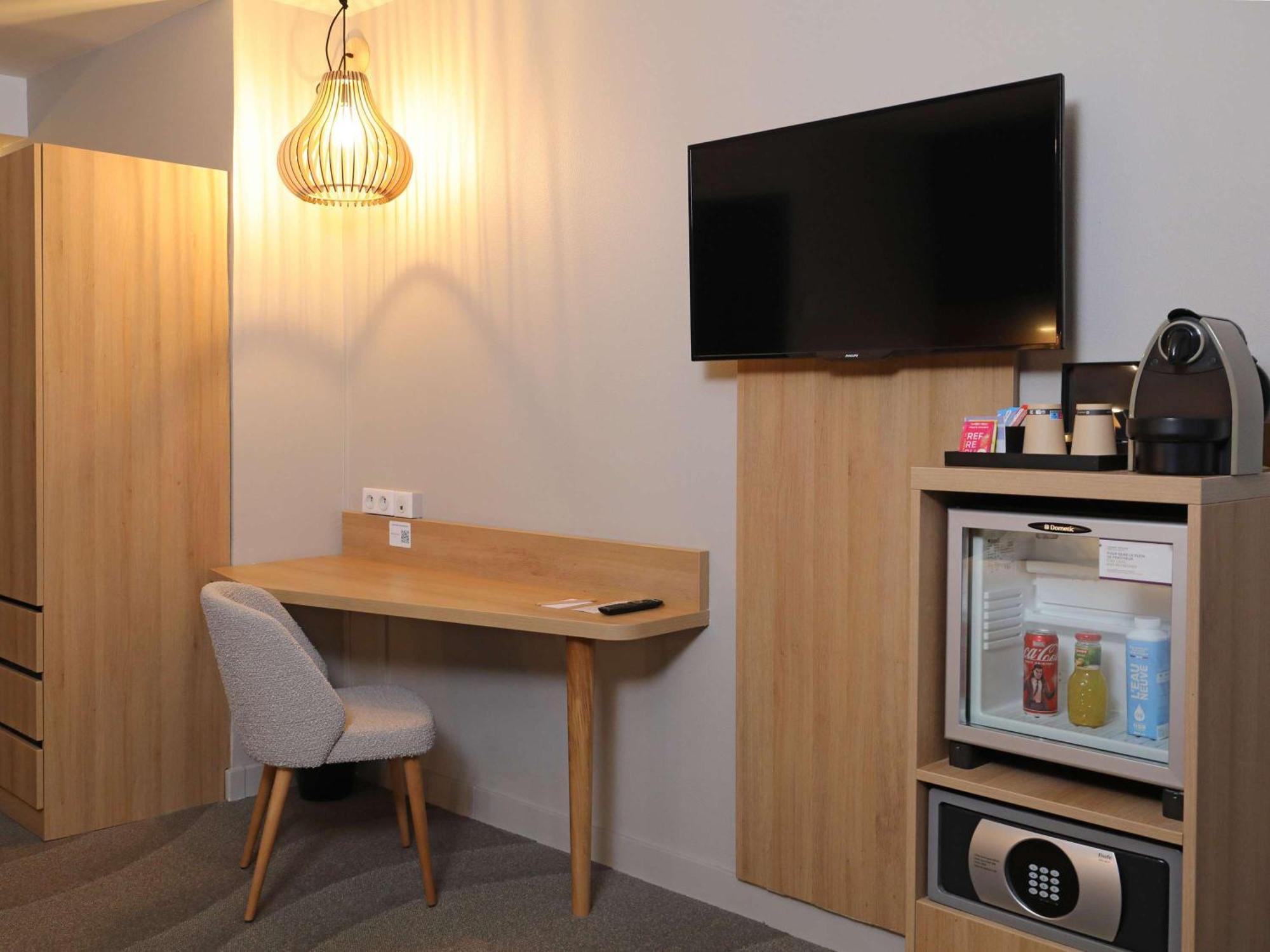 Mercure Abbeville Centre - Porte De La Baie De Somme מראה חיצוני תמונה