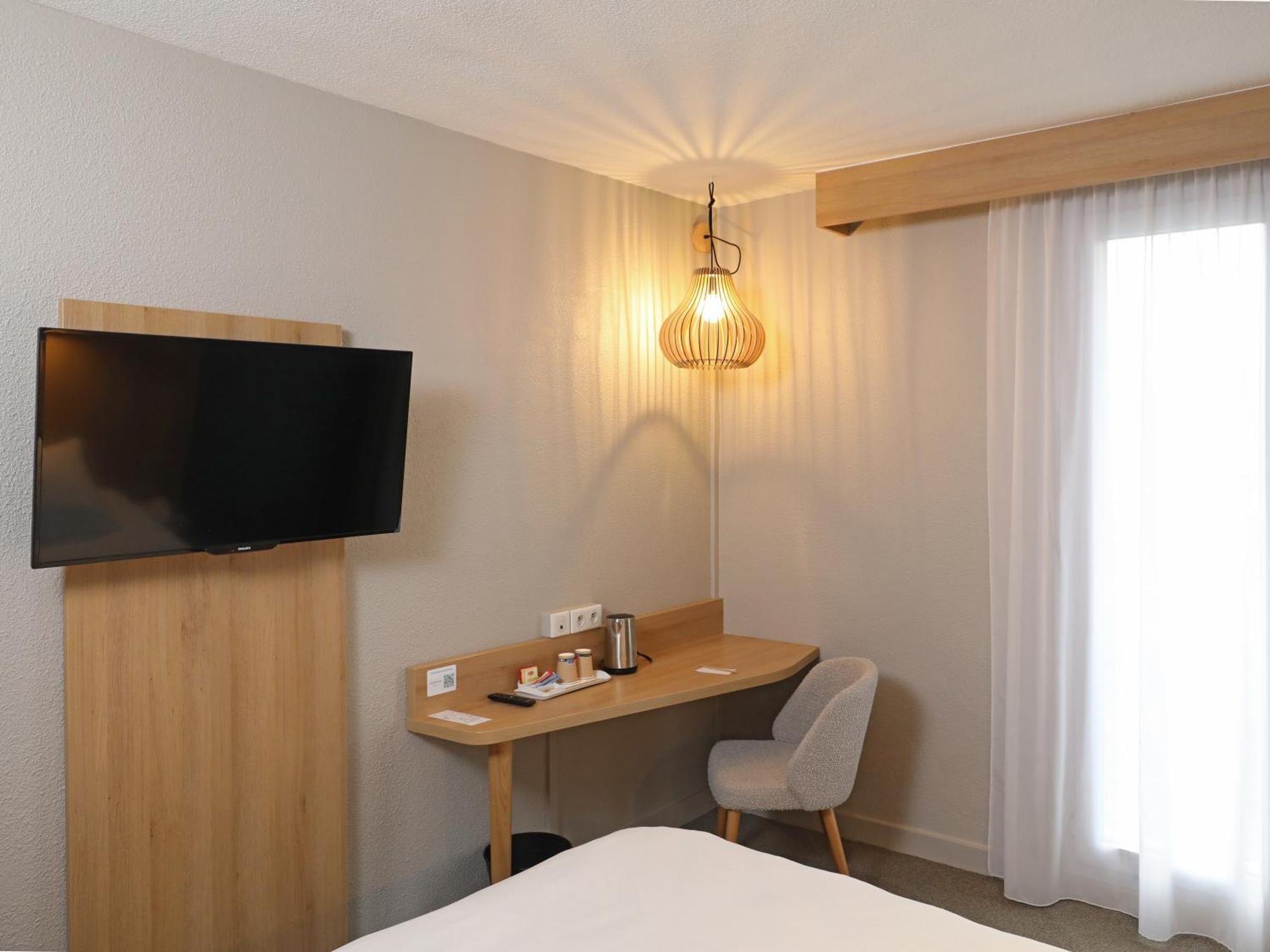 Mercure Abbeville Centre - Porte De La Baie De Somme מראה חיצוני תמונה