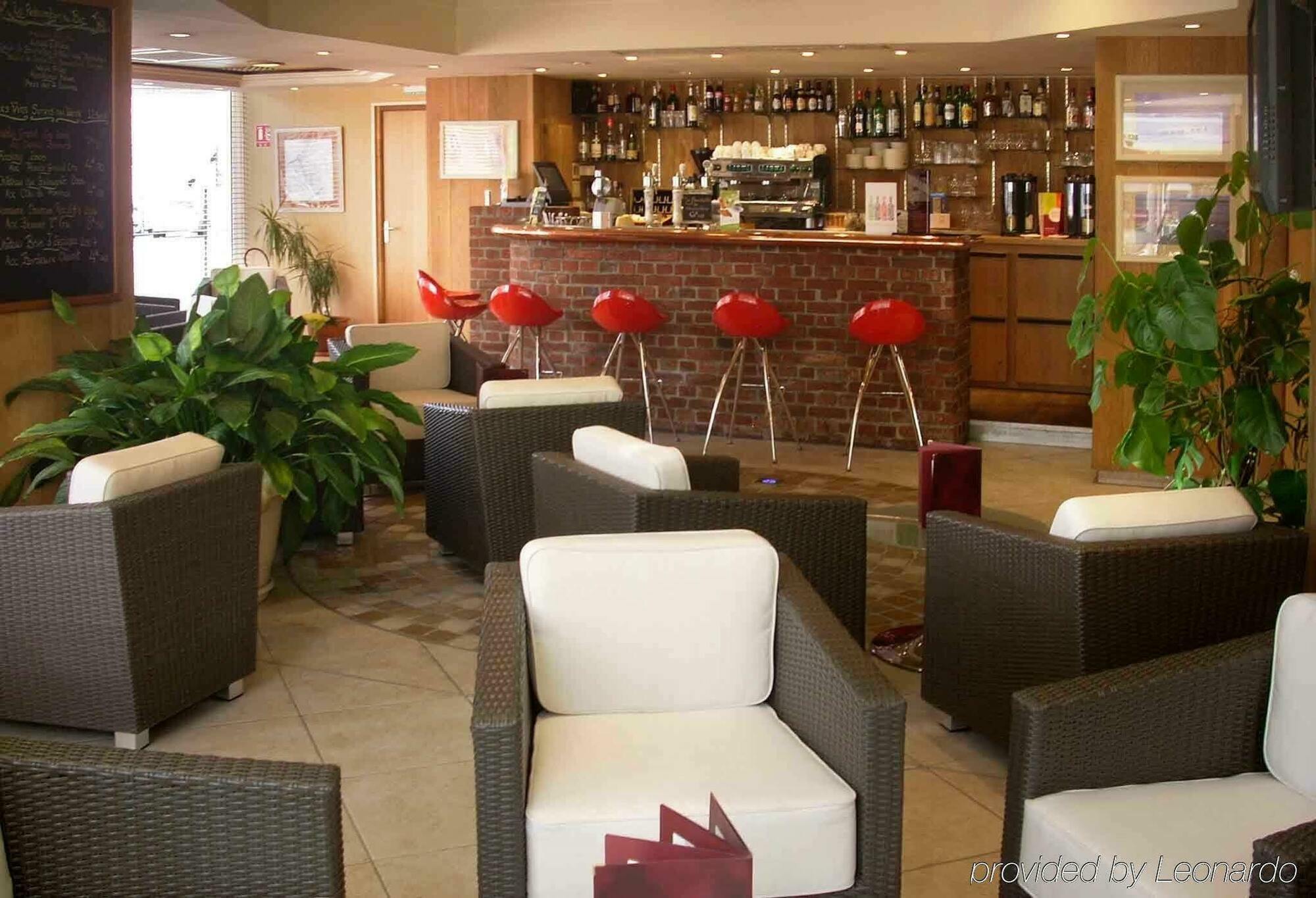Mercure Abbeville Centre - Porte De La Baie De Somme מראה חיצוני תמונה